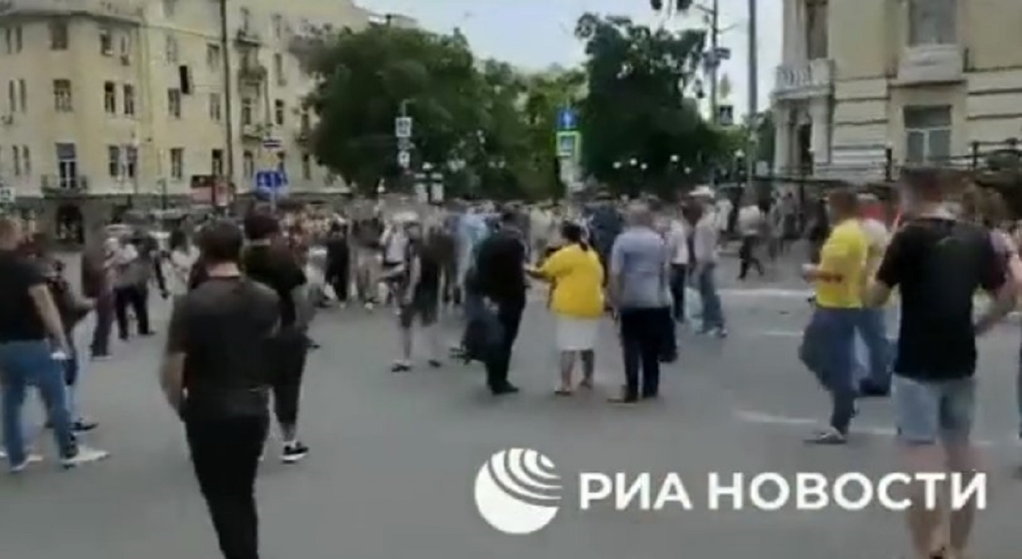 Ρωσία - Wagner: Ξύλο στους δρόμους του Ροστόφ μεταξύ υποστηρικτών Wagner και Πούτιν